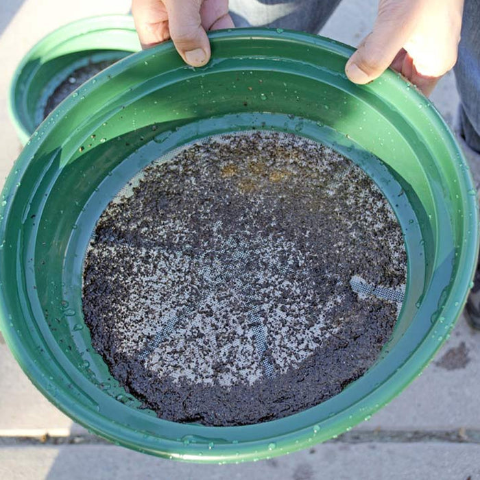 5 Piece Sifting Pans | Stackable Gold Pans | Detector Warehouse