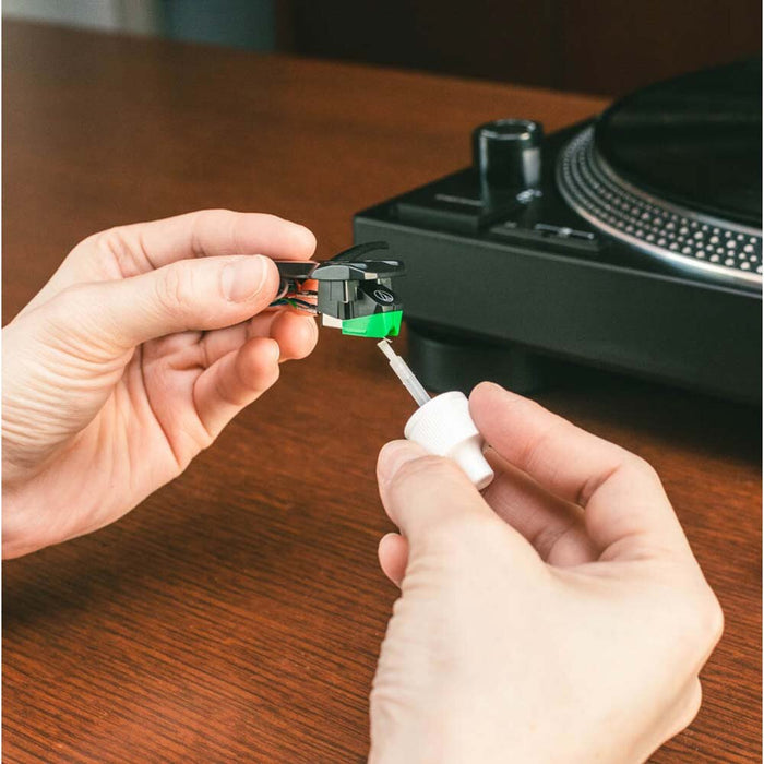 Audio Technica  AT607 Stylus Cleaning Fluid and Brush