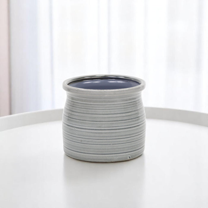 Gray Ceramic 51 Ounce Striped Round Distressed Pot Planter