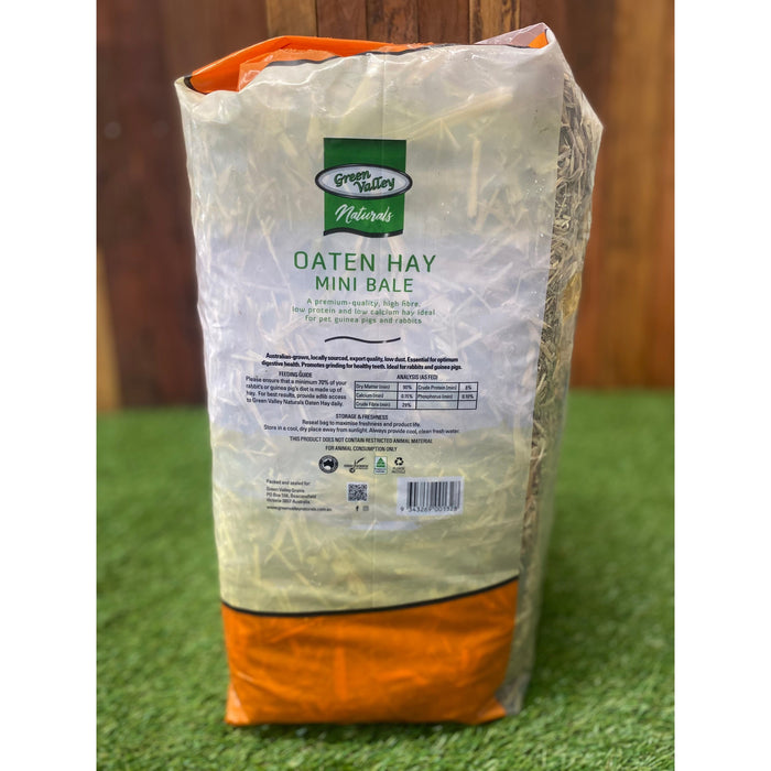 Green Valley Naturals Oaten Hay Mini Bale for Small Animals 22L
